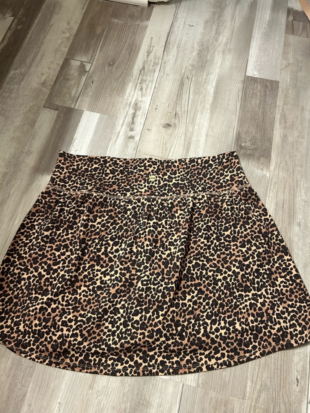 All in Motion leopard sports bra and tennis skirt size large - Picture 5 of 8